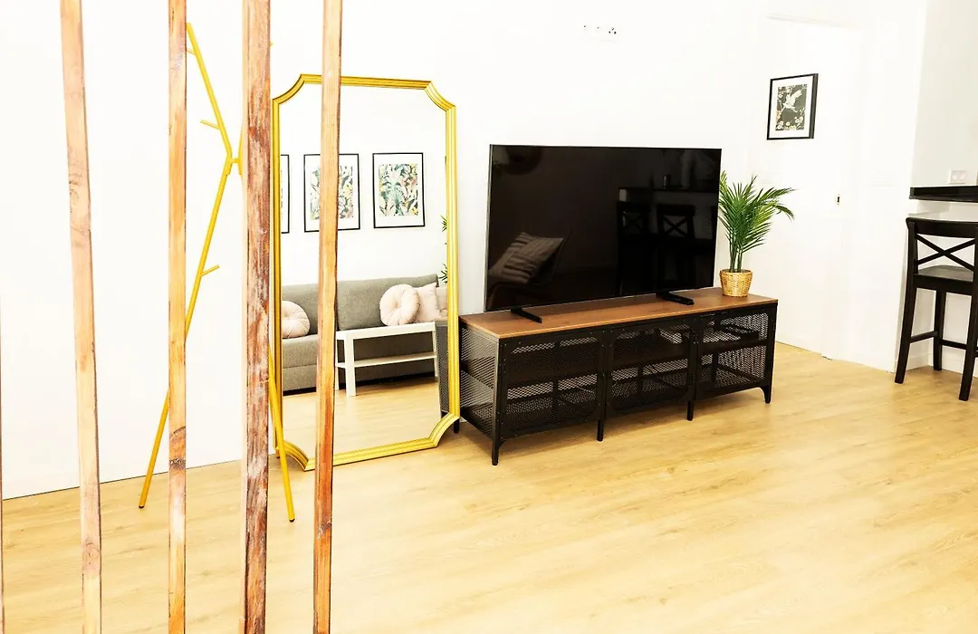 Cuatro Caminos Apartment-1